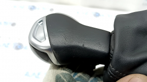 Audi Q3 83A 19-25 automatic transmission knob, black leather with chrome, scratches