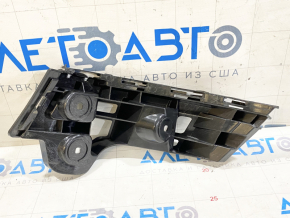Rear bumper mount left VW Jetta 19 - under the light