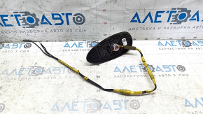 The antenna fin assembly on a Nissan Leaf 2018-2019 is broken.