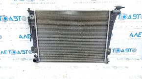 The water cooling radiator of the Hyundai Sonata 11-15 2.4 is dented