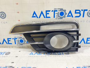 Front bumper grille left VW Beetle 17-19 under fog lights, with chrome molding