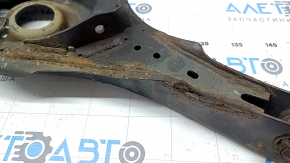 The lower control arm under the rear left spring of Mazda 6 18-21 is rusty, the silent block needs to be replaced