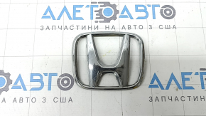 Honda Accord 16-17 grill emblem, sand, crack
