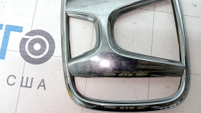 Honda Accord 16-17 grill emblem, sand, crack