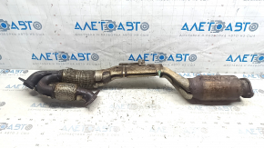 The exhaust pipe with the catalytic converter of the Nissan Murano z52 15-24 is crushed, the mesh is torn