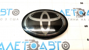 Toyota Camry v70 18-20 radiator grill emblem under radar, sand, crack in mount, crack inside