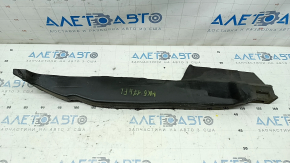 The left door-wing seal of the VW Tiguan 18-24 is torn.