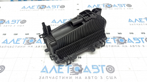 The bare heater housing of the Jeep Cherokee KL 19-23 air conditioner, the lower part.