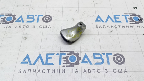 The paint on the Toyota Prius 30 10-15 gearshift knob is worn off.