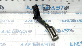 VW Tiguan 18-24 gas pedal with chrome trim