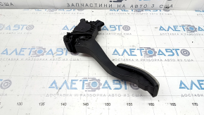 VW Tiguan 18-24 gas pedal with chrome trim
