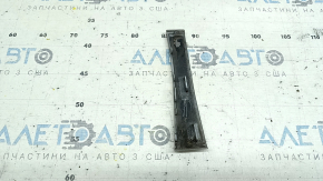 Front right fender arch trim insert for VW Tiguan 18-24 R-Line, broken fastener