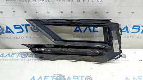 Right fog light frame for VW Tiguan 18-21, gloss black, R-Line, chips, sand, broken fasteners