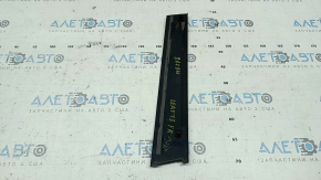 Nissan Leaf 13-17 front right side door trim scratches