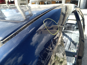 Metal roof of Toyota Prius 30 10-15 on the body, peeling paint, dent, bumps