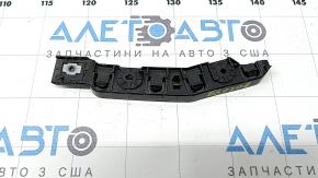 The front bumper mount, right fender, Jeep Cherokee KL 19-23, is broken.