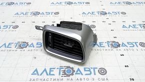 Right front panel air vent deflector for Kia Sorento 16-20, silver trim