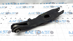 Lower control arm under the rear right spring, Jeep Grand Cherokee WL 21-25, missing fragment