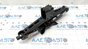 Jeep Grand Cherokee WL 21-25 jack