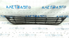 Lower grille of the front bumper Hyundai Santa FE Sport 17-18 rest USA, without radar, cracks