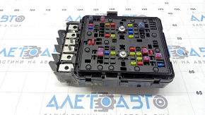 Jeep Grand Cherokee WL 21-25 3.6 hood fuse box