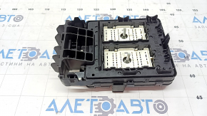 Jeep Grand Cherokee WL 21-25 3.6 hood fuse box