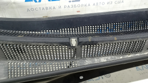 Plastic windshield wiper grille for Hyundai Santa FE Sport 17-18 without nozzles and side seals