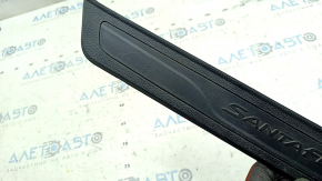Front left outer door sill trim for Hyundai Santa FE Sport 13-18, black, scratches