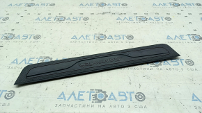 Front right outer door sill trim for Hyundai Santa FE Sport 13-18, black, scratches