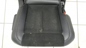 Jeep Grand Cherokee WL 21-25 2nd row right seat, manual, black leather with perforation, long, dry-cleanable, scratched