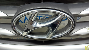 Radiator grill assembly for Hyundai Santa FE Sport 2017-2018, with emblem, without camera, chrome, sand