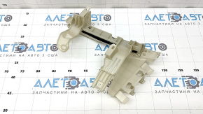 Front left door glass guide for Jeep Grand Cherokee WL 21-25