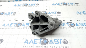 Right engine mount bracket for Jeep Grand Cherokee WL 21-25 3.6