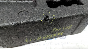Foam plastic under the Hyundai Santa FE Sport 13-18 tool break
