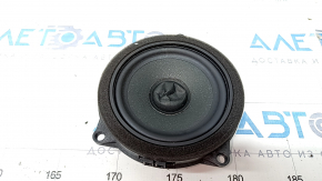 The rear right door speaker of the BMW X5 G05 19-24 HiFi is dented.