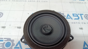 The rear left door speaker of the BMW X5 G05 19-24 HiFi is dented.