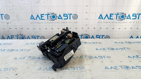 Kia Sorento 19-20 underhood fuse box without wiring