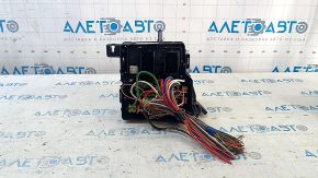 Kia Sorento 19-20 underhood fuse box without wiring
