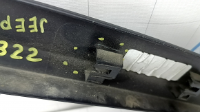 Rear left fender arch trim for Jeep Grand Cherokee WL 21-25, structure, broken fasteners