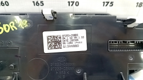 Kia Sorento 19-20 auto climate control, dual zone control for 3rd row, chrome chipped, broken mount