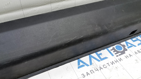 Left sill for a Kia Sorento 16-20, structure, scuffed, cracks in the fasteners