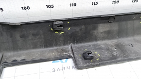 Left sill for a Kia Sorento 16-20, structure, scuffed, cracks in the fasteners