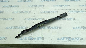 Left Mazda 3 19-24 4D door-wing seal trim, broken mount