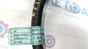 Wiring for fuel injectors on a Hyundai Santa FE Sport 13-18