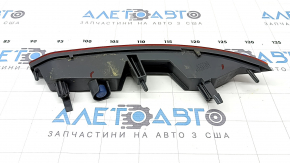 Right rear bumper reflector for Jeep Grand Cherokee WL 21-25