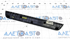 Door sill trim front left outer Kia Sorento 16-20