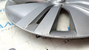 Nissan Leaf R16 wheel cap with 18-22 scratches