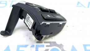 The steering wheel control buttons on the right Kia Niro 17-22 HEV, PHEV for cruise control, for adaptive steering, are worn.