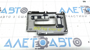 The Subaru Outback 15-17 gearshift pad is worn out.