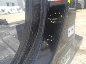 Left central body pillar of Hyundai Santa FE Sport 13-18 on the body, bumps, dent
